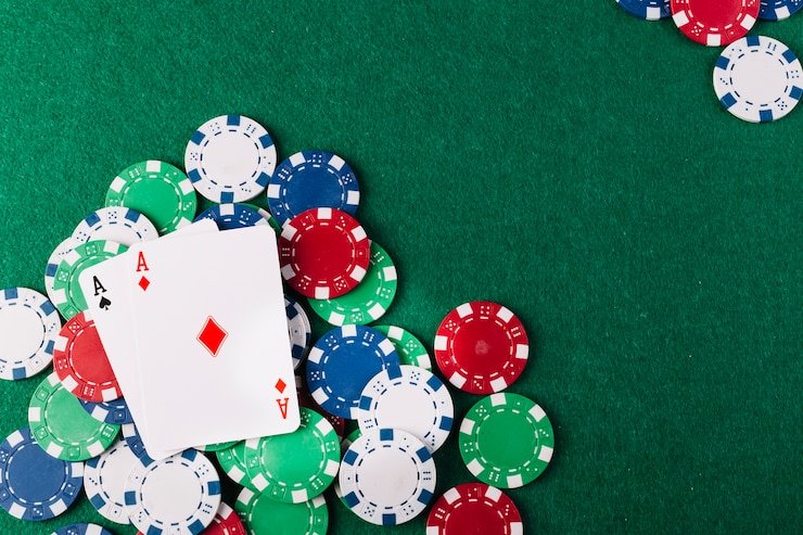 Mobile phone showing successful e-wallet deposit confirmation on djarum4d togel